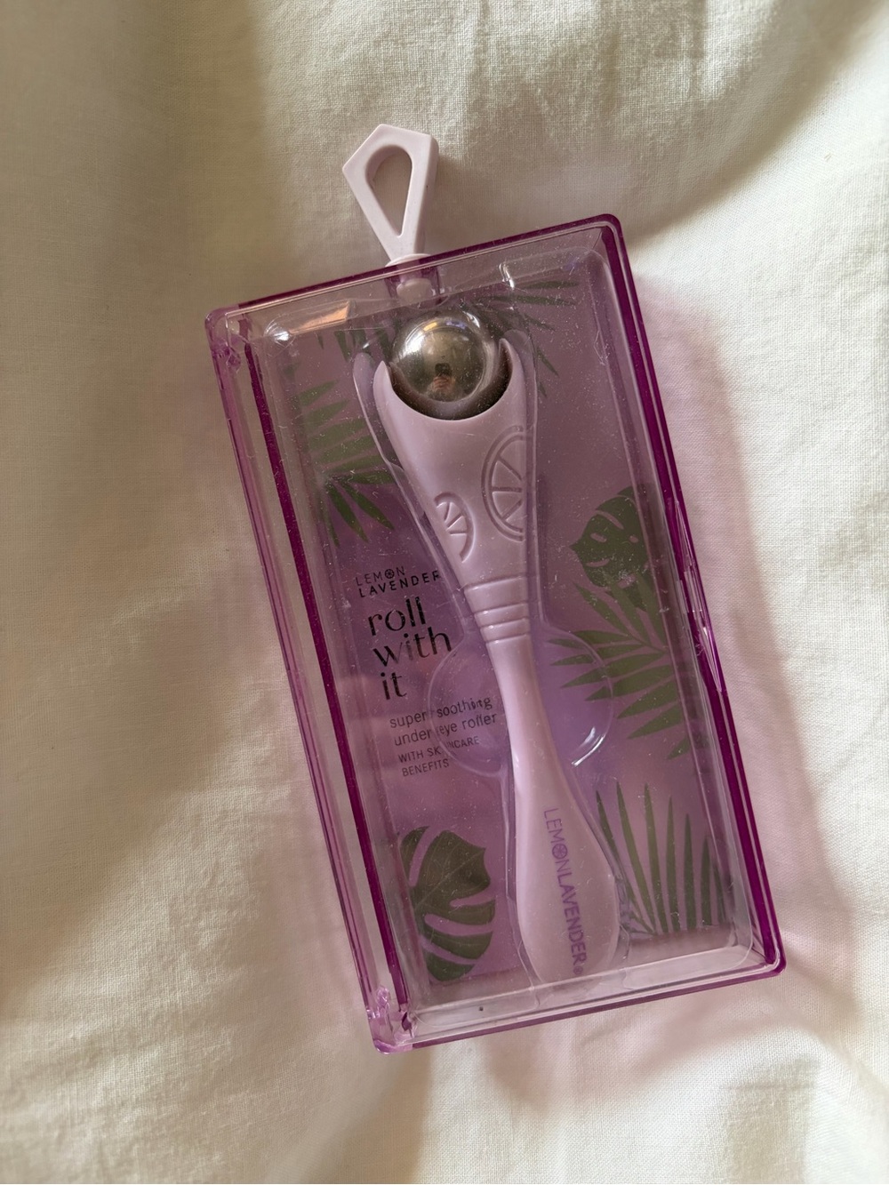 Under-Eye Cooling Roll-On Massager — Lavender